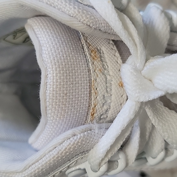 Dr. MARTENS Size 7 Women's White Lace Up Boots with Sole Bounce - Picture 7 of 12